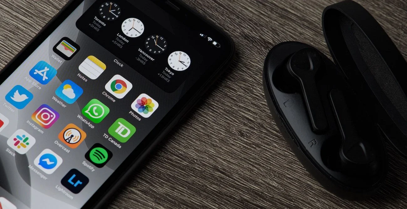 What Is iOS Development? The Complete Guide For 2024